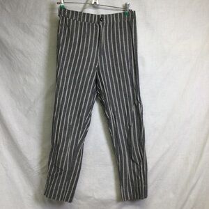 Ivy & Main Women’s Black/Cream Pinstripe  Ankle Pants Sz S